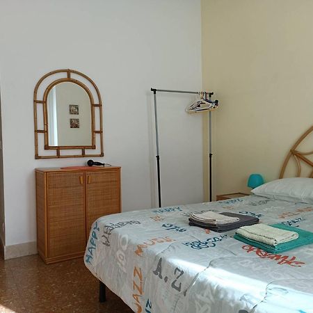 Affittacamere , Rooms Near Trastevere Station Рим Екстериор снимка