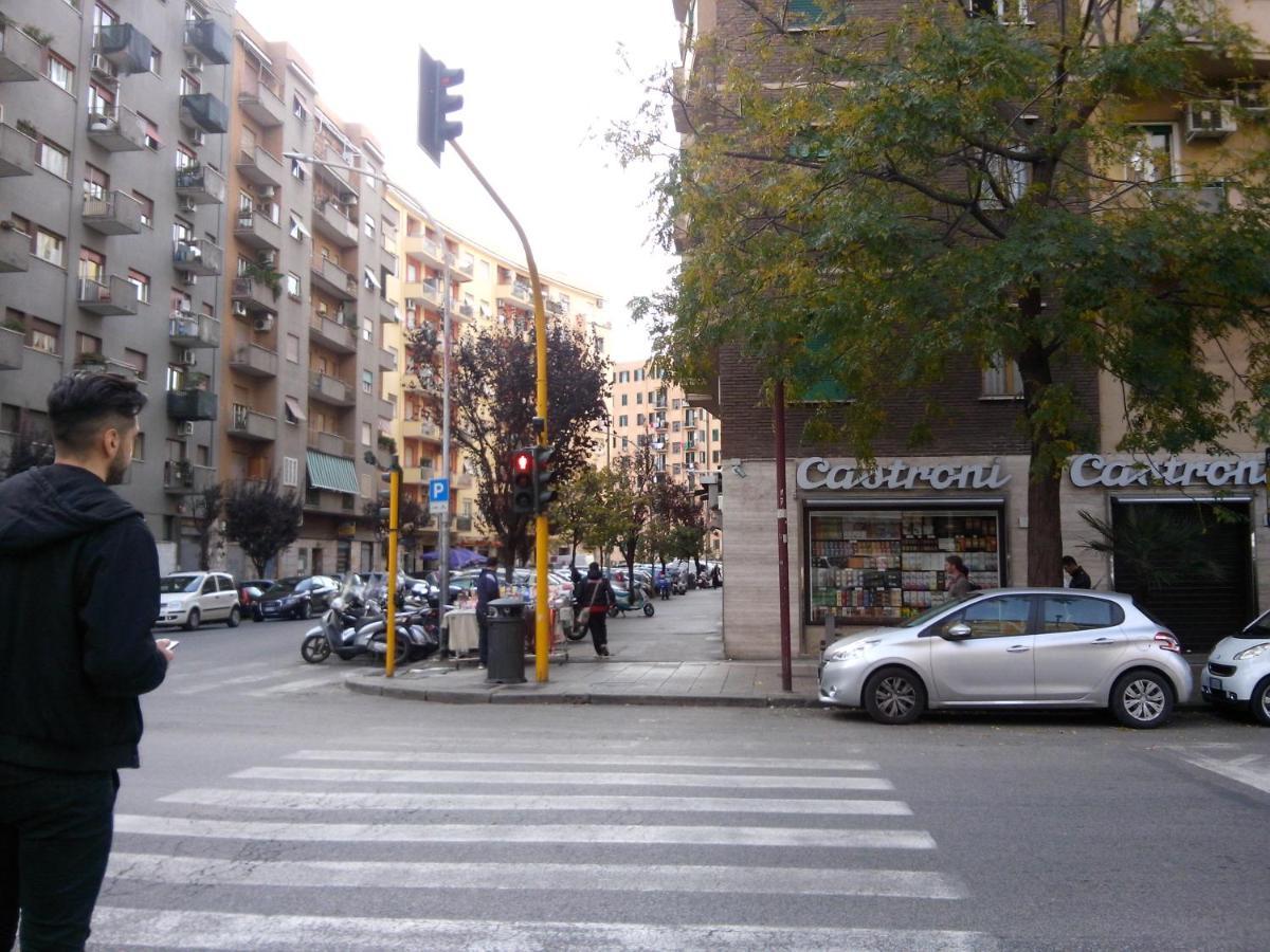Affittacamere , Rooms Near Trastevere Station Рим Екстериор снимка
