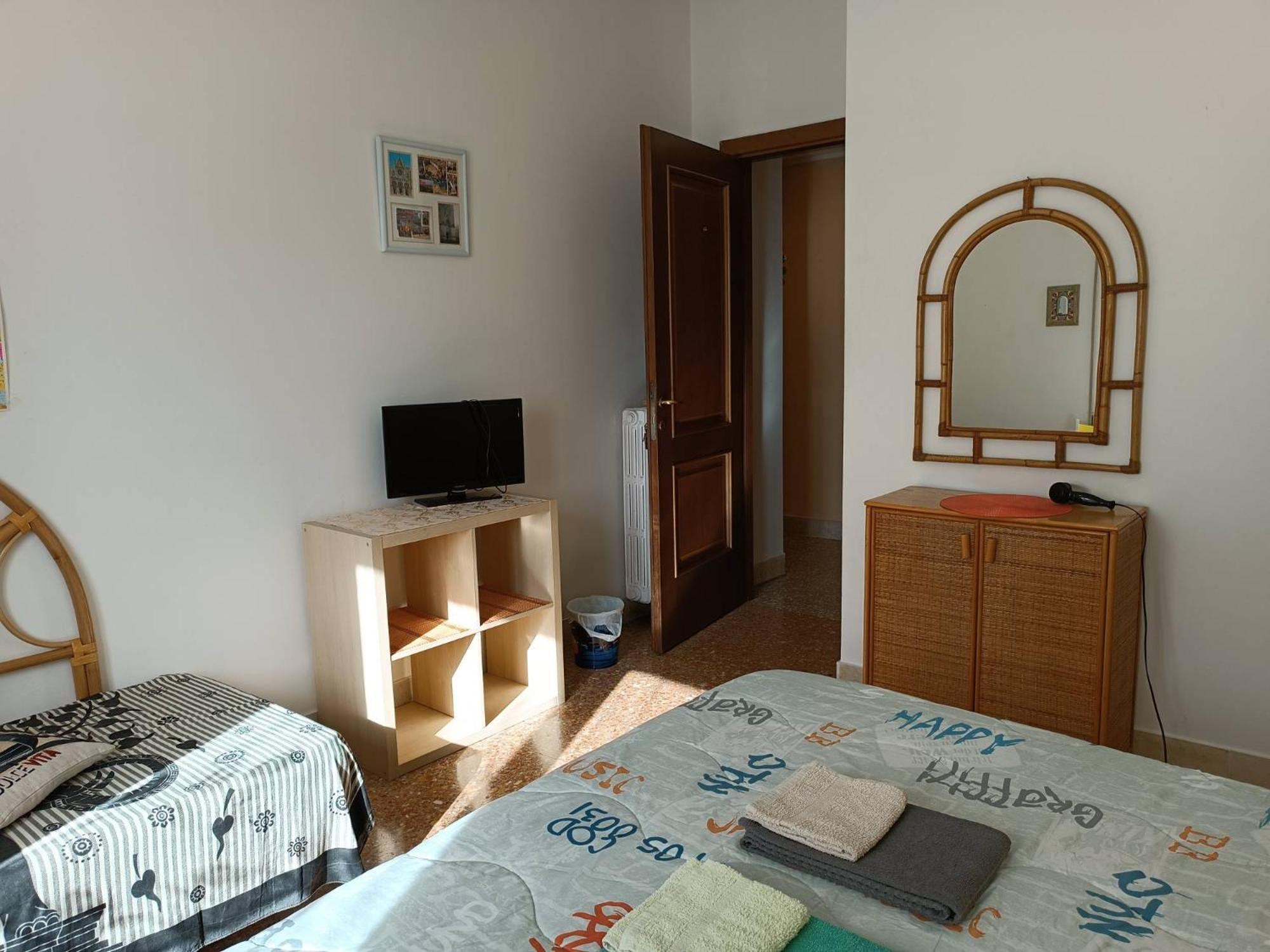 Affittacamere , Rooms Near Trastevere Station Рим Екстериор снимка